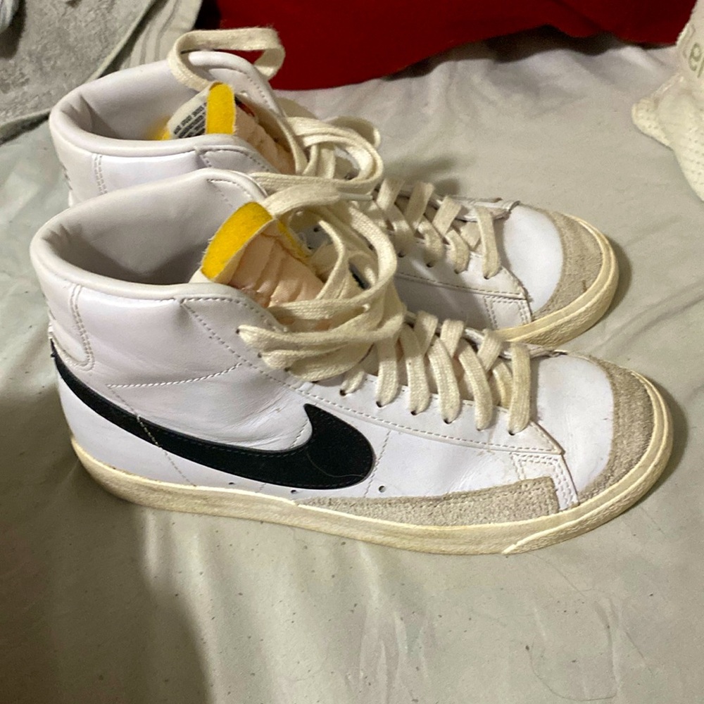 NIKE blazers